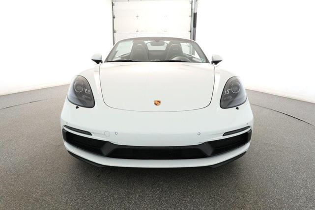 Photo of 2023 White Porsche 718 Boxster