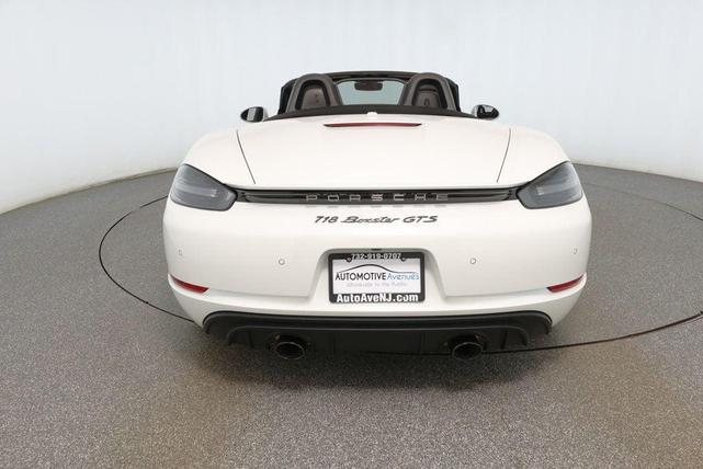Photo of 2023 White Porsche 718 Boxster