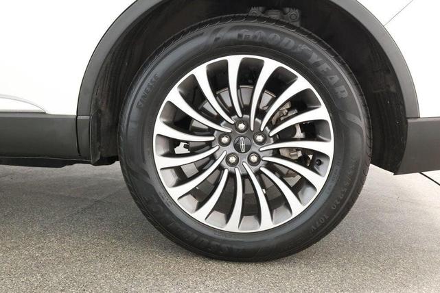 Photo of 2020 Pristine White Metallic Tri-Coat Lincoln Aviator