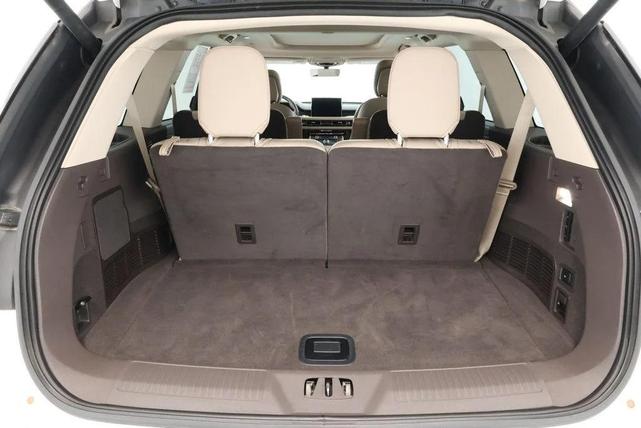 Photo of 2020 Pristine White Metallic Tri-Coat Lincoln Aviator