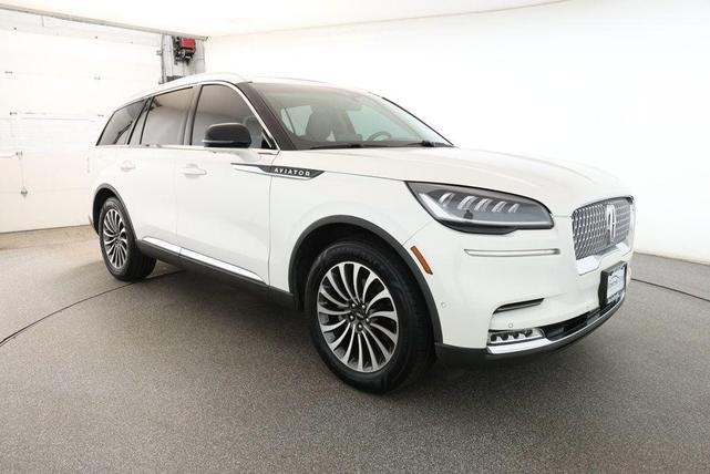 Photo of 2020 Pristine White Metallic Tri-Coat Lincoln Aviator