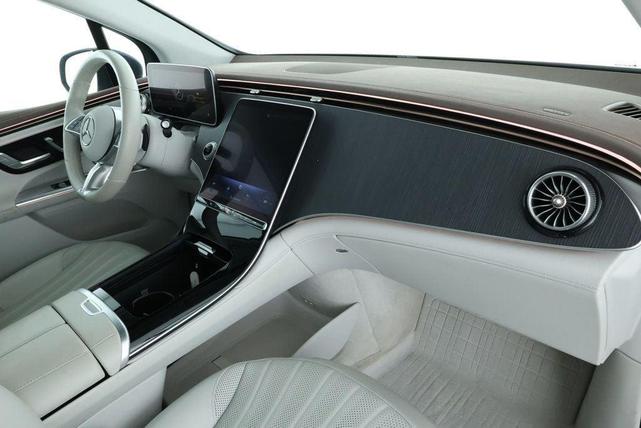 Photo of 2023 Twilight Blue Metallic Mercedes-Benz EQE 500