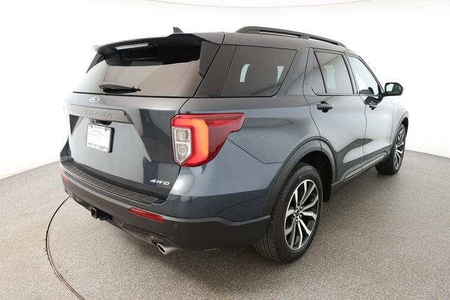 Photo of 2023 STONE BLUE METALLIC Ford Explorer
