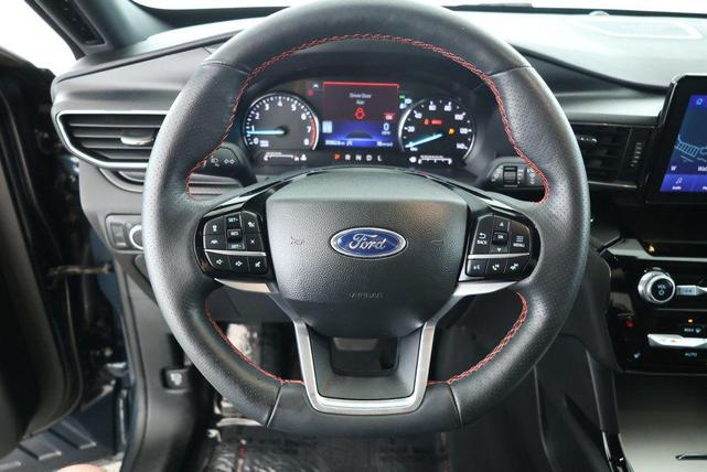 Photo of 2023 STONE BLUE METALLIC Ford Explorer