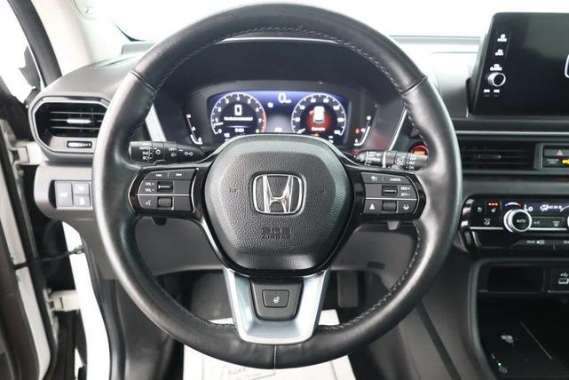 Photo of 2023 Platinum White Pearl Honda Pilot
