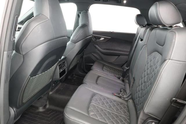 Photo of 2023 Glacier White Metallic Audi SQ7