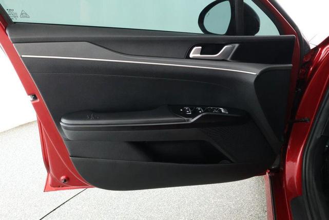 Photo of 2022 Passion Red Kia K5