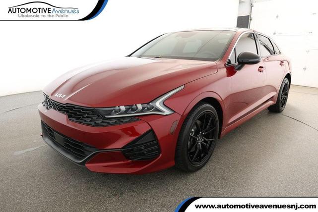 Photo of 2022 Passion Red Kia K5