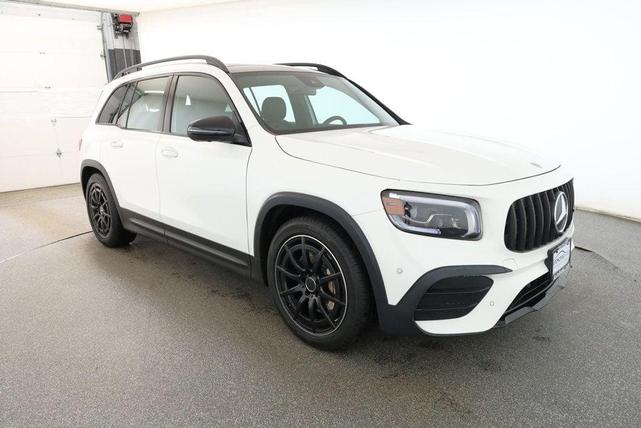 Photo of 2022 Polar White Mercedes-Benz AMG GLB 35