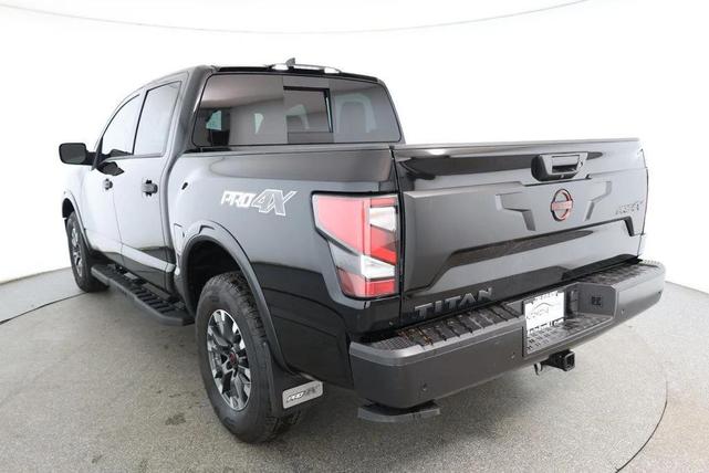 Photo of 2024 Super Black Nissan Titan