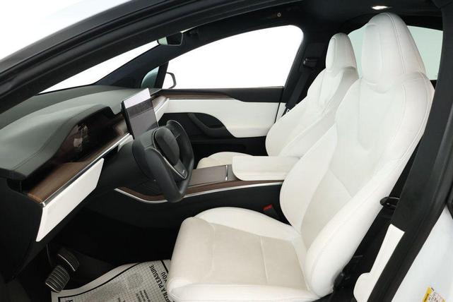 Photo of 2022 Pearl White Multi-Coat Tesla Model X