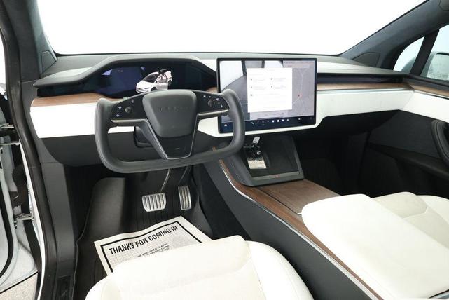 Photo of 2022 Pearl White Multi-Coat Tesla Model X