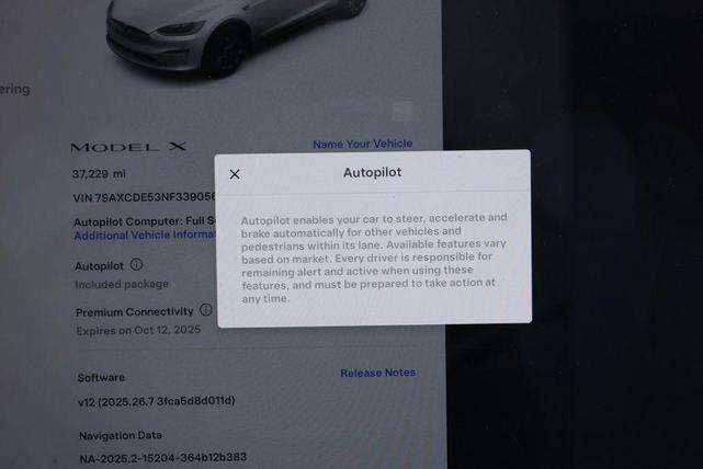 Photo of 2022 Pearl White Multi-Coat Tesla Model X