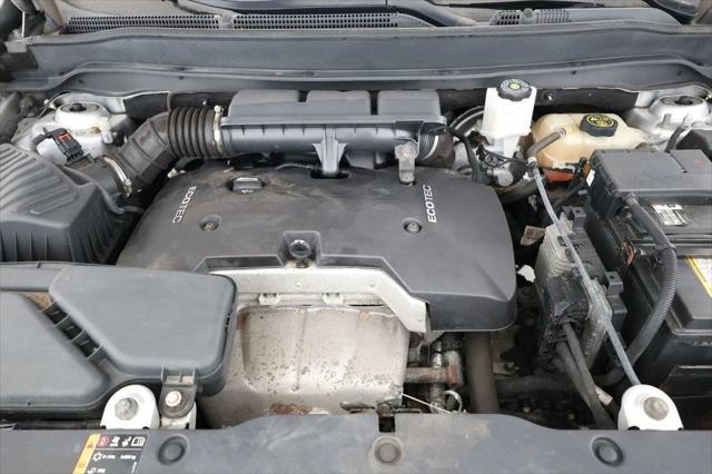 Photo of 2017 Galaxy Silver Metallic Buick Envision