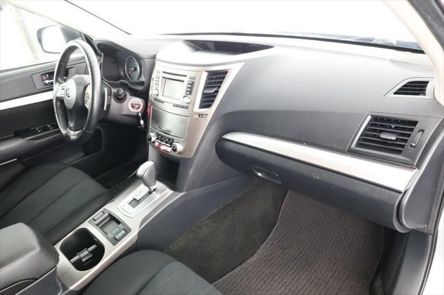 Photo of 2014 Ice Silver Metallic Subaru Outback