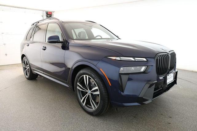 Photo of 2023 Tanzanite Blue II Metallic BMW X7