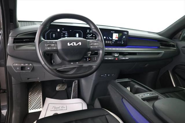 Photo of 2024 Panthera Metal Kia EV9