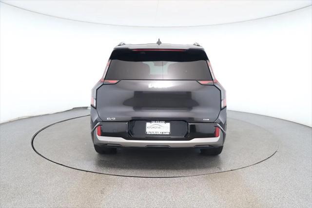 Photo of 2024 Panthera Metal Kia EV9