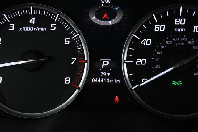 Photo of 2015 White Diamond Pearl Acura MDX