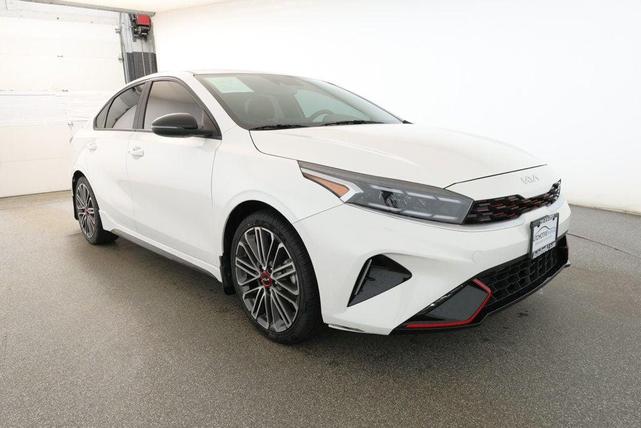 Photo of 2023 Snow White Pearl Kia Forte