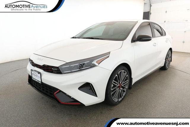 Photo of 2023 Snow White Pearl Kia Forte