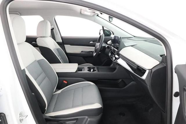 Photo of 2024 Snowfall Pearl Honda Prologue