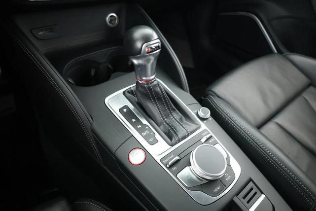 Photo of 2017 Navarra Blue Metallic Audi S3