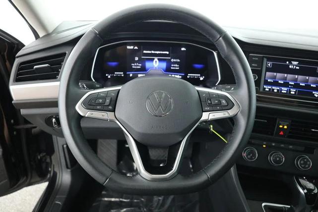 Photo of 2024 Deep Black Pearl Volkswagen Jetta