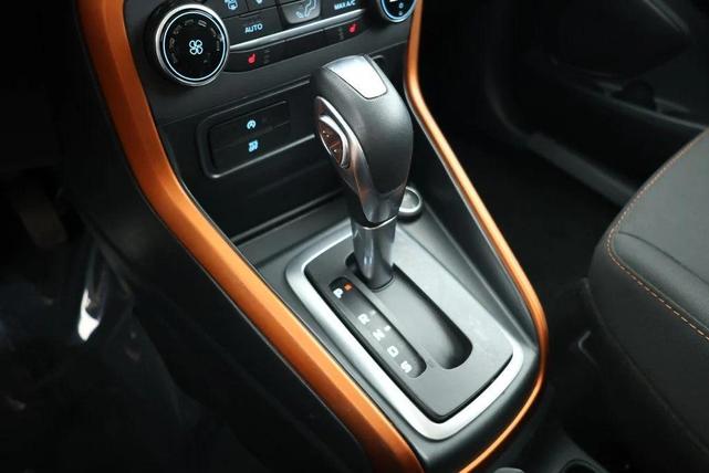 Photo of 2021 RUBY RED MET TNTD CLEARCOAT Ford EcoSport