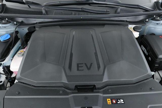 Photo of 2025 Digital Teal Hyundai IONIQ 5