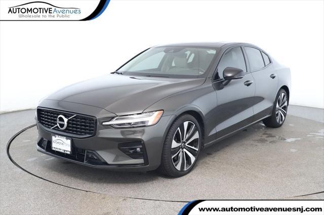 2022 Volvo S60