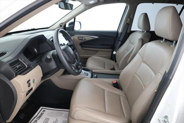 Photo of 2022 Platinum White Pearl Honda Pilot