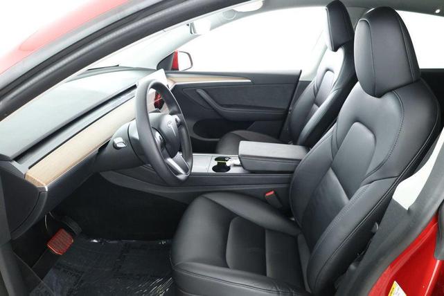 Photo of 2022 Red Multi-Coat Tesla Model Y