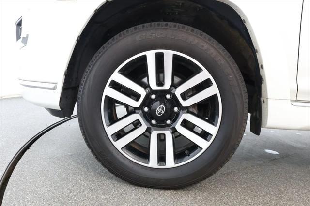 Photo of 2022 Blizzard Pearl Toyota 4Runner