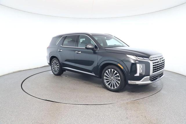 Photo of 2025 Robust Emerald Hyundai PALISADE