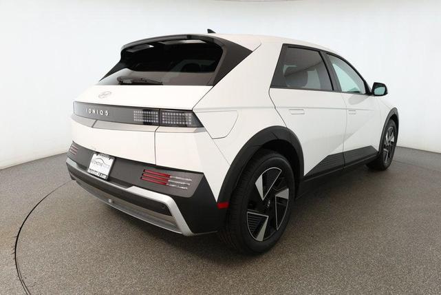 Photo of 2025 Atlas White Hyundai IONIQ 5