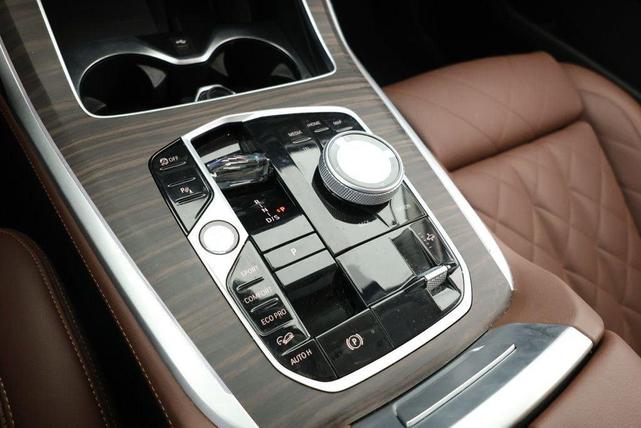Photo of 2024 Blue Ridge Mountain Metallic BMW X7