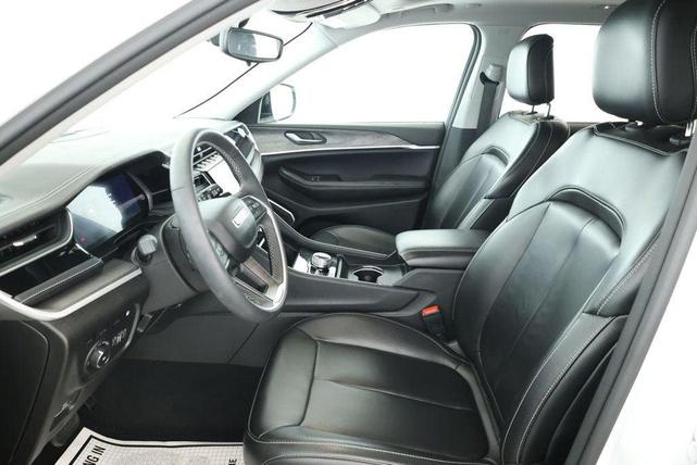 Photo of 2023 Bright White Clearcoat Jeep Grand Cherokee 4xe