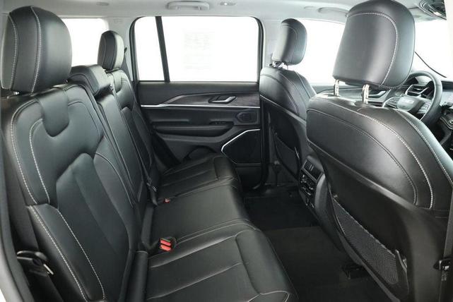 Photo of 2023 Bright White Clearcoat Jeep Grand Cherokee 4xe