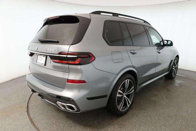 Photo of 2025 Skyscraper Grey Metallic BMW X7