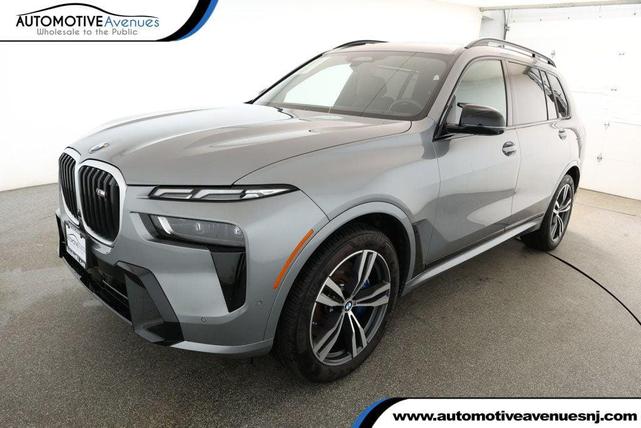 Photo of 2025 Skyscraper Grey Metallic BMW X7
