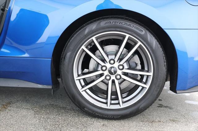 Photo of 2017 Lightning Blue Metallic Ford Mustang