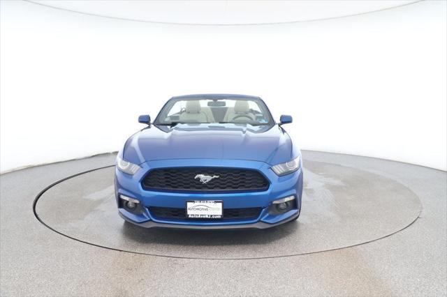Photo of 2017 Lightning Blue Metallic Ford Mustang