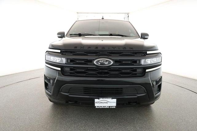 Photo of 2022 AGATE BLACK METALLIC Ford Expedition Max
