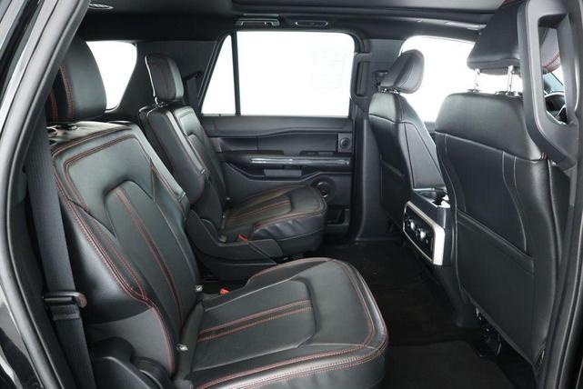 Photo of 2022 AGATE BLACK METALLIC Ford Expedition Max