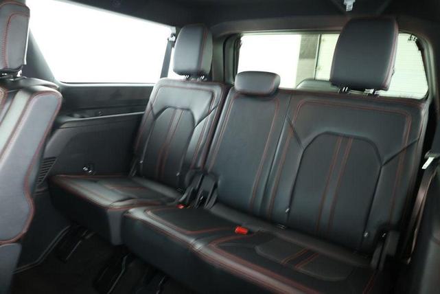 Photo of 2022 AGATE BLACK METALLIC Ford Expedition Max