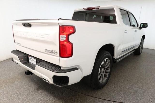 Photo of 2024 Iridescent Pearl Tricoat Chevrolet Silverado 1500