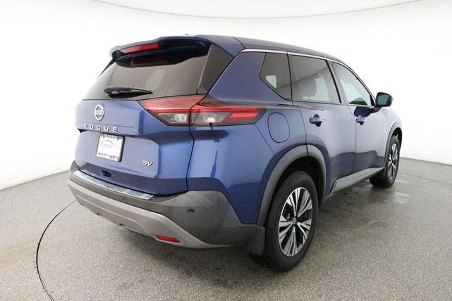 Photo of 2021 Caspian Blue Metallic Nissan Rogue