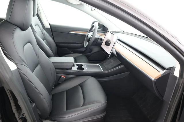 Photo of 2022 Solid Black Tesla Model 3