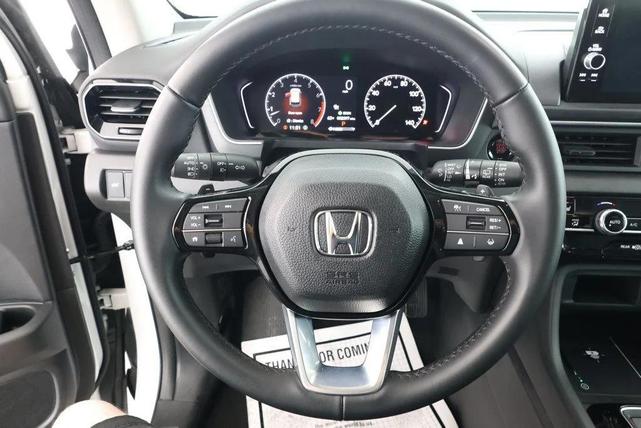 Photo of 2023 Platinum White Pearl Honda Pilot